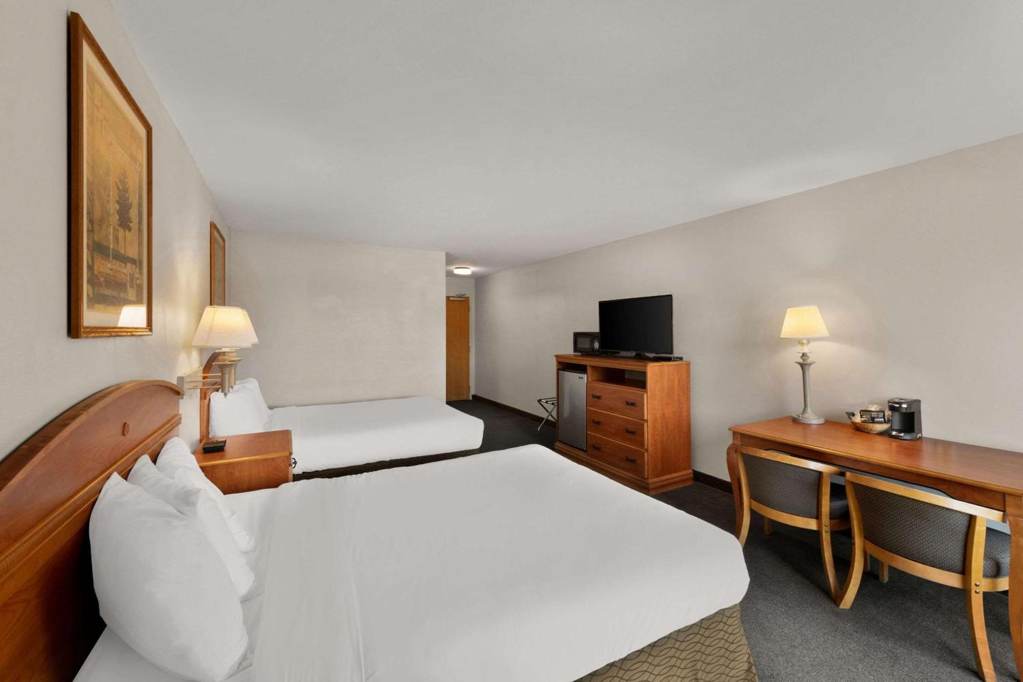Rodeway Inn & Suites Tomahawk Exteriér fotografie
