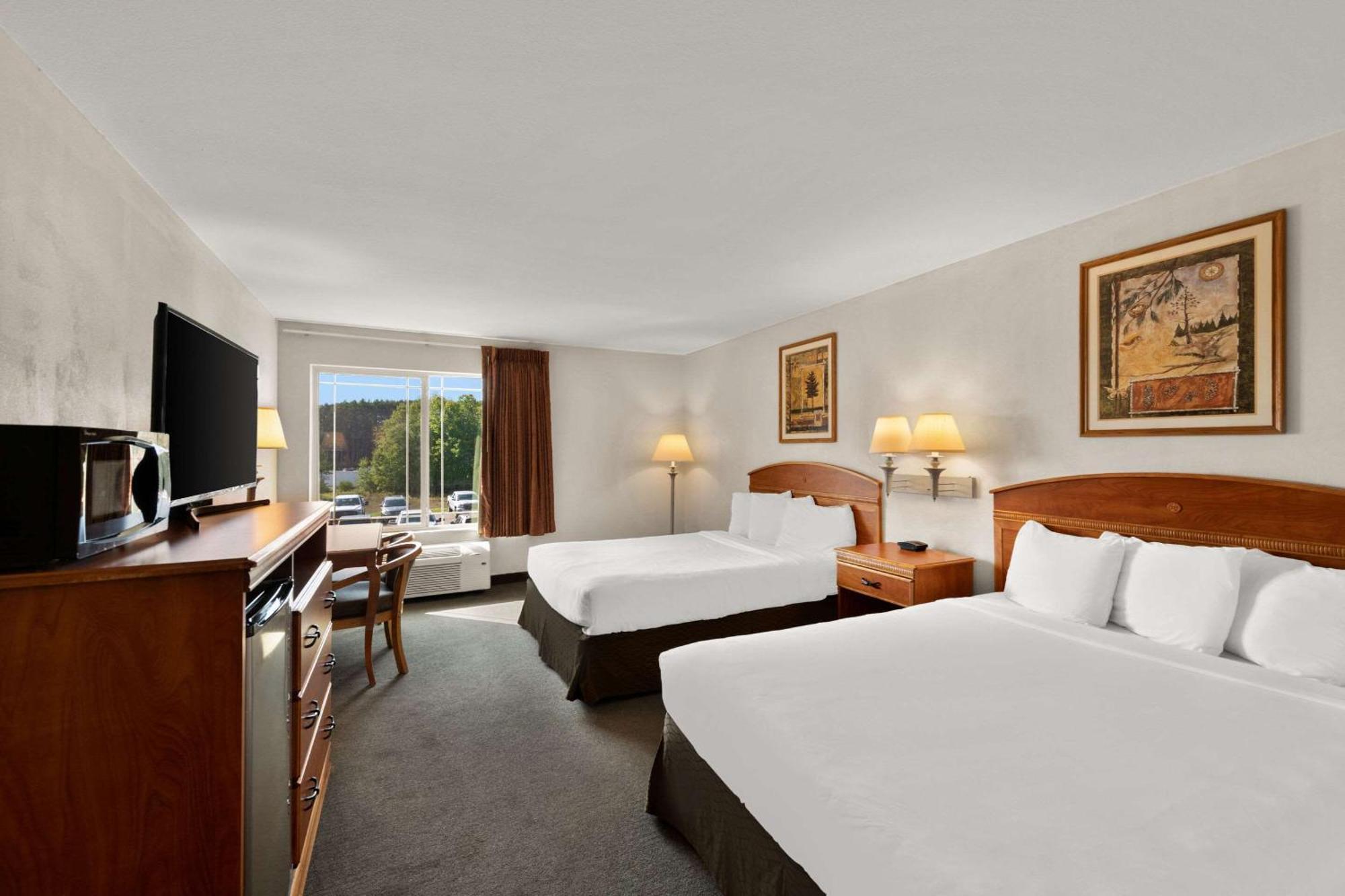 Rodeway Inn & Suites Tomahawk Exteriér fotografie
